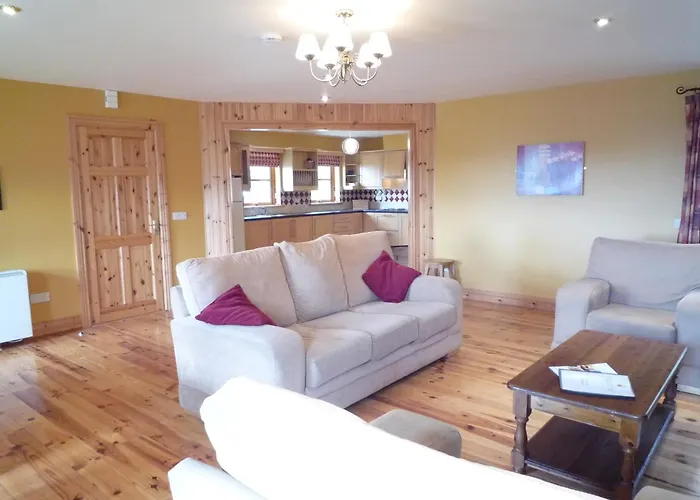 Dingle Courtyard Cottages 2 Bed Sleeps 4
